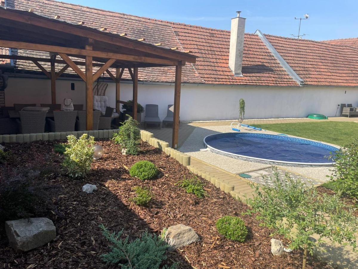 Apartmany U Palavy Přítluky Extérieur photo