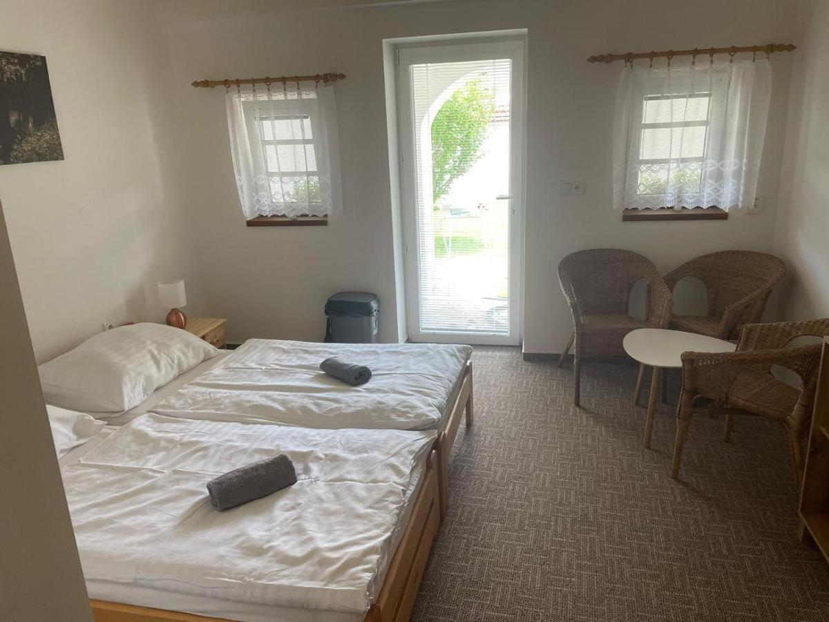 Apartmany U Palavy Přítluky Extérieur photo